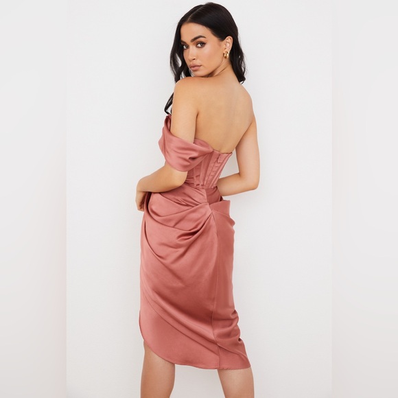 NWOT House of CB Janis Rouge Satin One Shoulder Draped Midi Dress - Picture 4 of 8